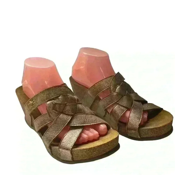 FLY London Gily Women's Metallic Gold Wedges Sandals Slip On Size 41 / 10-10.5 - Picture 4 of 10